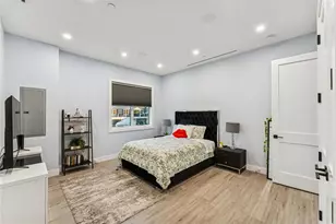 894 S Long Beach Ave, Freeport, NY 11520 - Photo 21