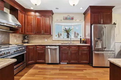 462 W Beech Street, Long Beach, NY 11561 - Photo 3