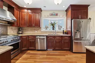 462 W Beech St, Long Beach, NY 11561 - Photo 3