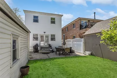 8919 205th Street, Hollis, NY 11423 - Photo 23