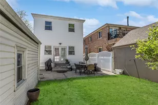 89-19 205th St, Hollis, NY 11423 - Photo 23