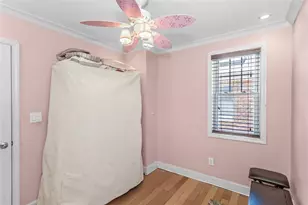 89-19 205th St, Hollis, NY 11423 - Photo 19