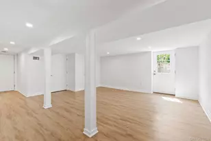 10 Threepence Dr, Melville, NY 11747 - Photo 37