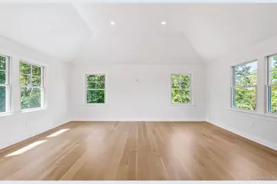 10 Threepence Drive, Melville, NY 11747 - Photo 33