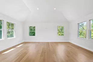 10 Threepence Dr, Melville, NY 11747 - Photo 33