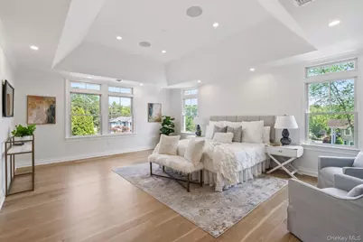 10 Threepence Drive, Melville, NY 11747 - Photo 29