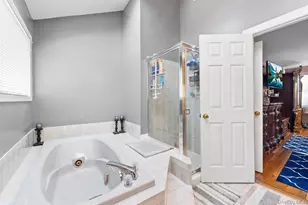 21 Victoria Ln, Manorville, NY 11949 - Photo 17