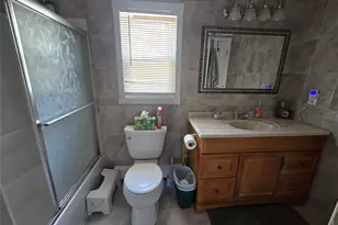 9 Nolan Ct, Hauppauge, NY 11788 - Photo 17