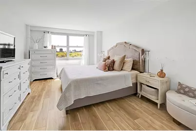 61-20 Grand Central Parkway #B1203, Forest Hills, NY 11375 - Photo 7