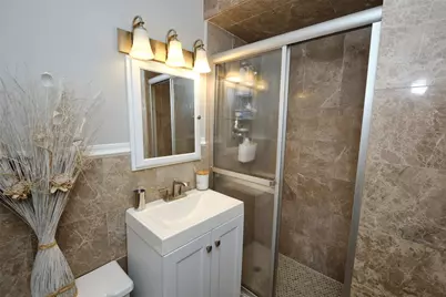 61-20 Grand Central Parkway #B1203, Forest Hills, NY 11375 - Photo 9