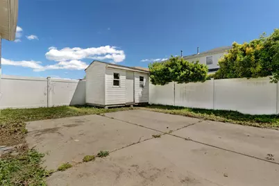 6235 Burchell Road, Arverne, NY 11692 - Photo 17