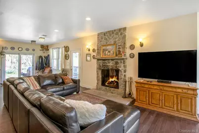 405 Christian Herald Road, Valley Cottage, NY 10989 - Photo 9