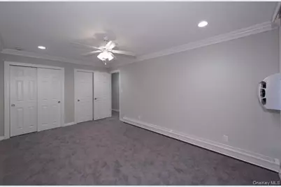 4 Dunstan Place #404B, Coram, NY 11727 - Photo 9