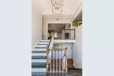 60 Bayview Drive, Huntington, NY 11743 - Photo 5