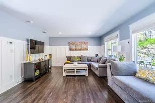 60 Bayview Dr, Huntington, NY 11743 - Photo 7