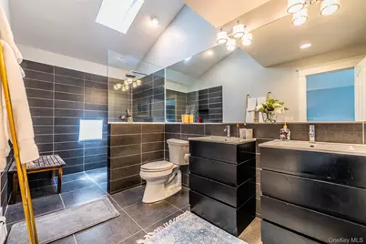 60 Bayview Drive, Huntington, NY 11743 - Photo 15