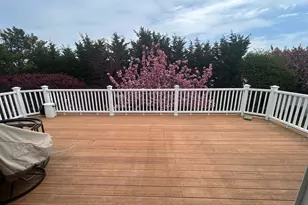 36 Shore Dr W, Copiague, NY 11726 - Photo 9