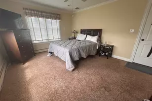 36 Shore Dr W, Copiague, NY 11726 - Photo 15