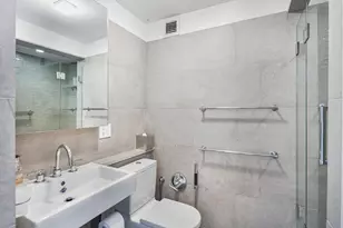 255 E 49th St, New York, NY 10017 - Photo 19