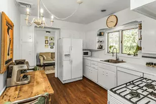 140 Mitchell Ave, Long Beach, NY 11561 - Photo 11