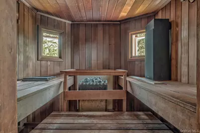 89 Duck Pond Road, Glen Cove, NY 11542 - Photo 41