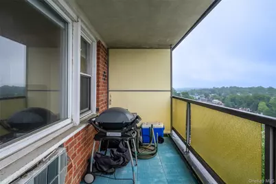 1841 Central Park Avenue #8E, Yonkers, NY 10710 - Photo 17
