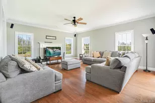 7 Viola Ct, Wappingers Falls, NY 12590 - Photo 11