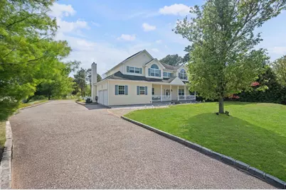 4 Taylor Lane, Medford, NY 11763 - Photo 3