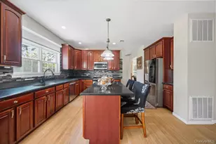 4 Taylor Ln, Medford, NY 11763 - Photo 21