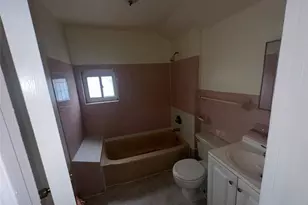 149 Washburn Ave, Freeport, NY 11520 - Photo 7