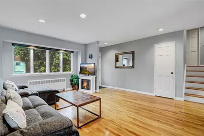 42 Briarwood Lane, Plainview, NY 11803 - Photo 5