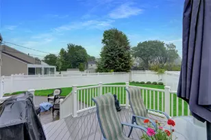 42 Briarwood Ln, Plainview, NY 11803 - Photo 23