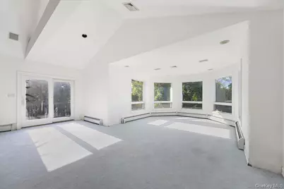 587 Route 306, Suffern, NY 10901 - Photo 31