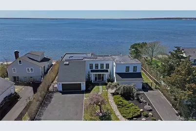 24 Laura Lee Drive, Center Moriches, NY 11934 - Photo 3