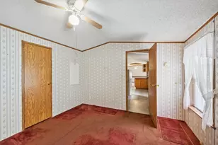 105 Oakview Hwy, East Hampton, NY 11937 - Photo 5