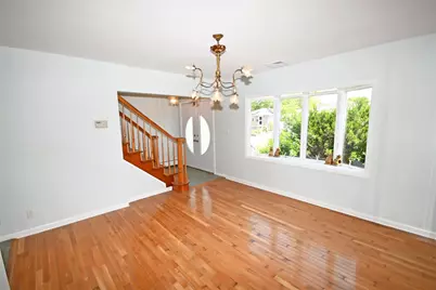 2198 Willow Street, Wantagh, NY 11793 - Photo 9