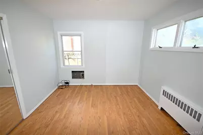 2198 Willow Street, Wantagh, NY 11793 - Photo 17