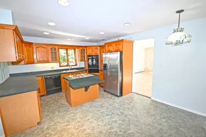 2198 Willow Street, Wantagh, NY 11793 - Photo 3