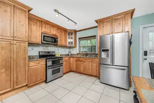 2733 Tenbroeck Ave, Bronx, NY 10469 - Photo 5