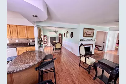 980 Siems Court, North Bellmore, NY 11710 - Photo 3