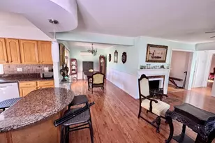 980 Siems Ct, North Bellmore, NY 11710 - Photo 3