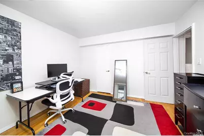 241-20 Northern Blvd #5E, Little Neck, NY 11362 - Photo 17