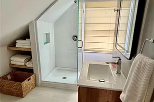 519 Sweezy Ave, Riverhead, NY 11901 - Photo 7