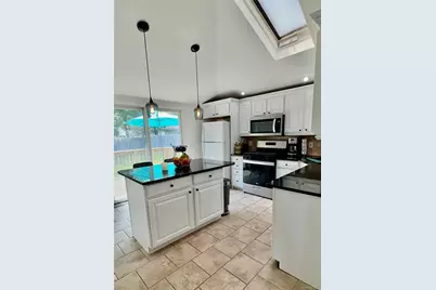 519 Sweezy Avenue, Riverhead, NY 11901 - Photo 3