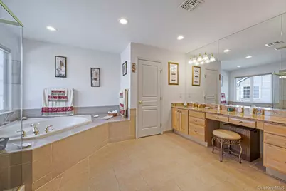 29 Pinehurst Drive, Mount Sinai, NY 11766 - Photo 27