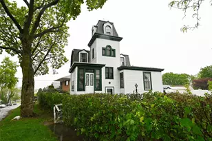 14-10 136th St, College Point, NY 11356 - Photo 31