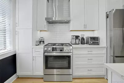 68 E Hartsdale Avenue #4J, Hartsdale, NY 10530 - Photo 1