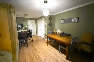 54-40 Little Neck Pkwy, Little Neck, NY 11362 - Photo 19