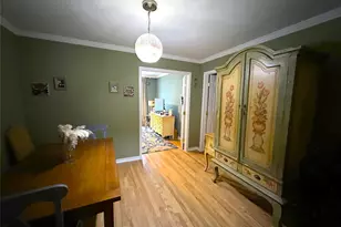 54-40 Little Neck Pkwy, Little Neck, NY 11362 - Photo 17