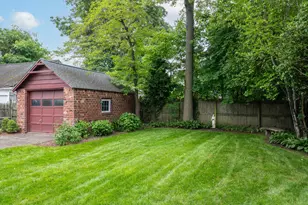 189 Meadowsweet Rd, Mineola, NY 11501 - Photo 21